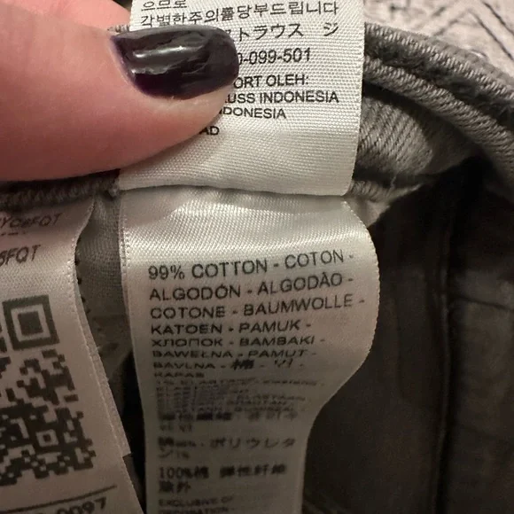 Levi’s Ribcage Straight - Picture 7 of 8